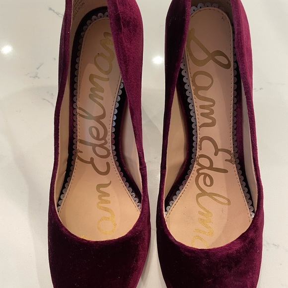 Sam Edelman Velvet Pumps - Picture 5 of 7